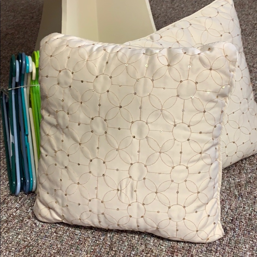 Throw pillows